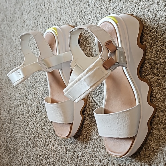 Sorel Kinetic Impact Sandal Womens 8.5 Shoes White Leather Strappy Platform - Picture 4 of 7